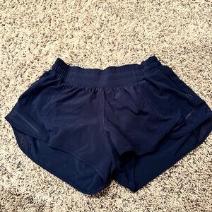 lululemon hottie hot 2.5 inch low rise NAVY